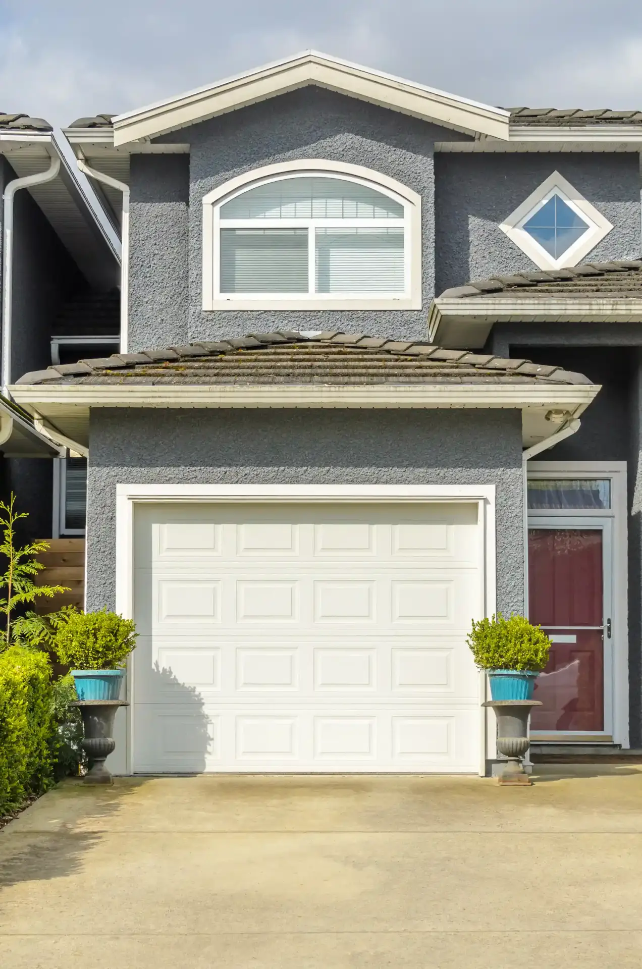 Garage door painting experts
